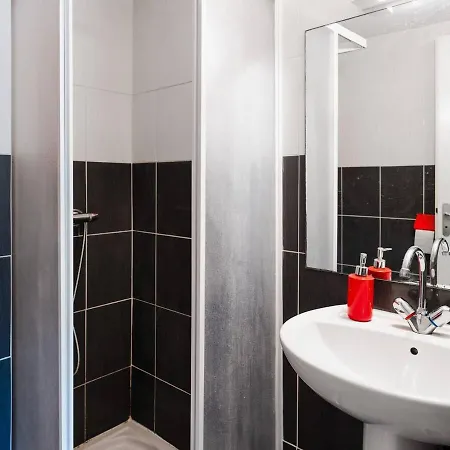 Pavillon T3 Renove A 400m De La Avec Terrasse, Parking Et Wifi - Narbonne-plage - Fr-1-409-158 Narbona